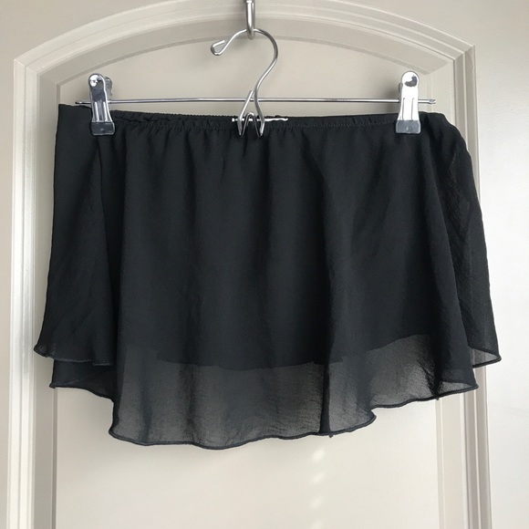 henri girl Tops - Flowy cropped tube top